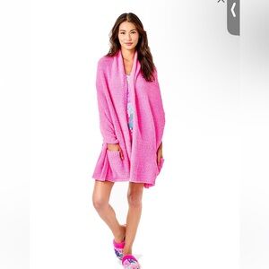 Lilly Pulitzer Cozy Pink wrap with pockets